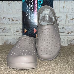 Skechers Foamies Moutainside Taupe sz 10